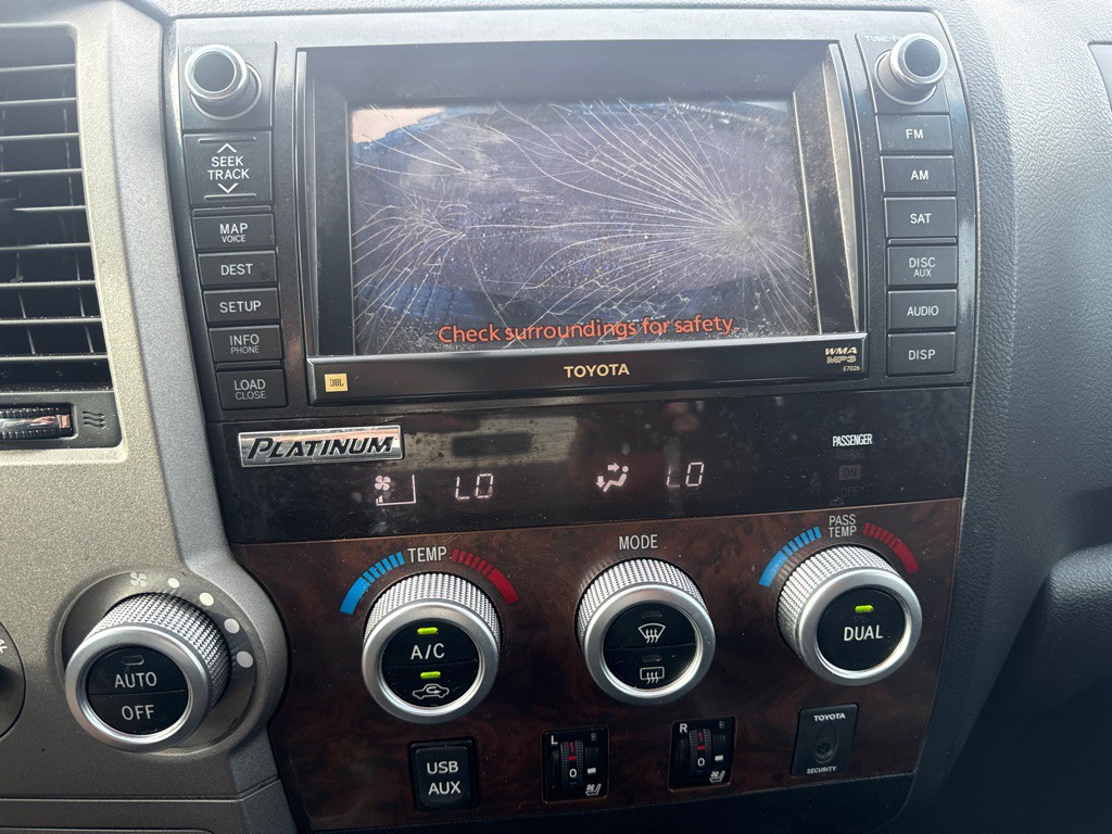 2013 Toyota Tundra Image 25