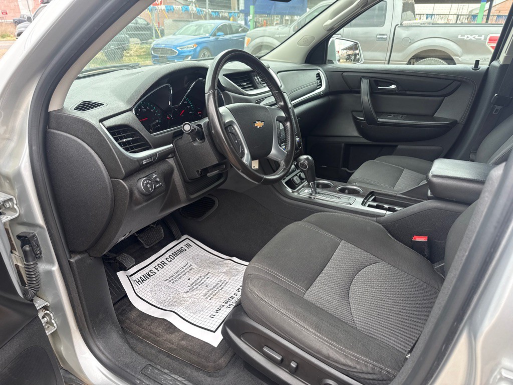 2017 Chevrolet Traverse Image 11
