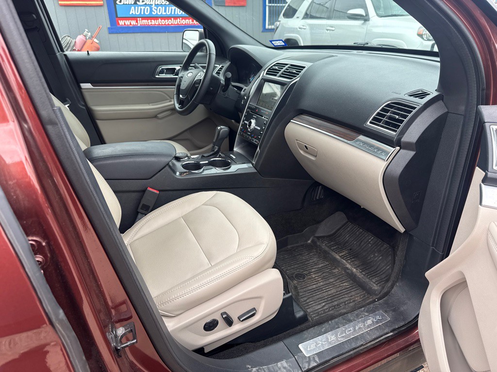 2018 Ford Explorer Image 9