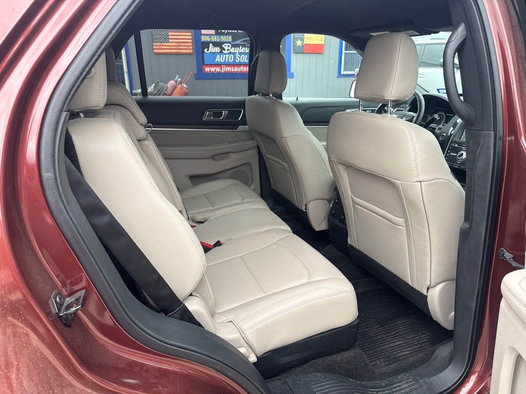 2018 Ford Explorer Image 10