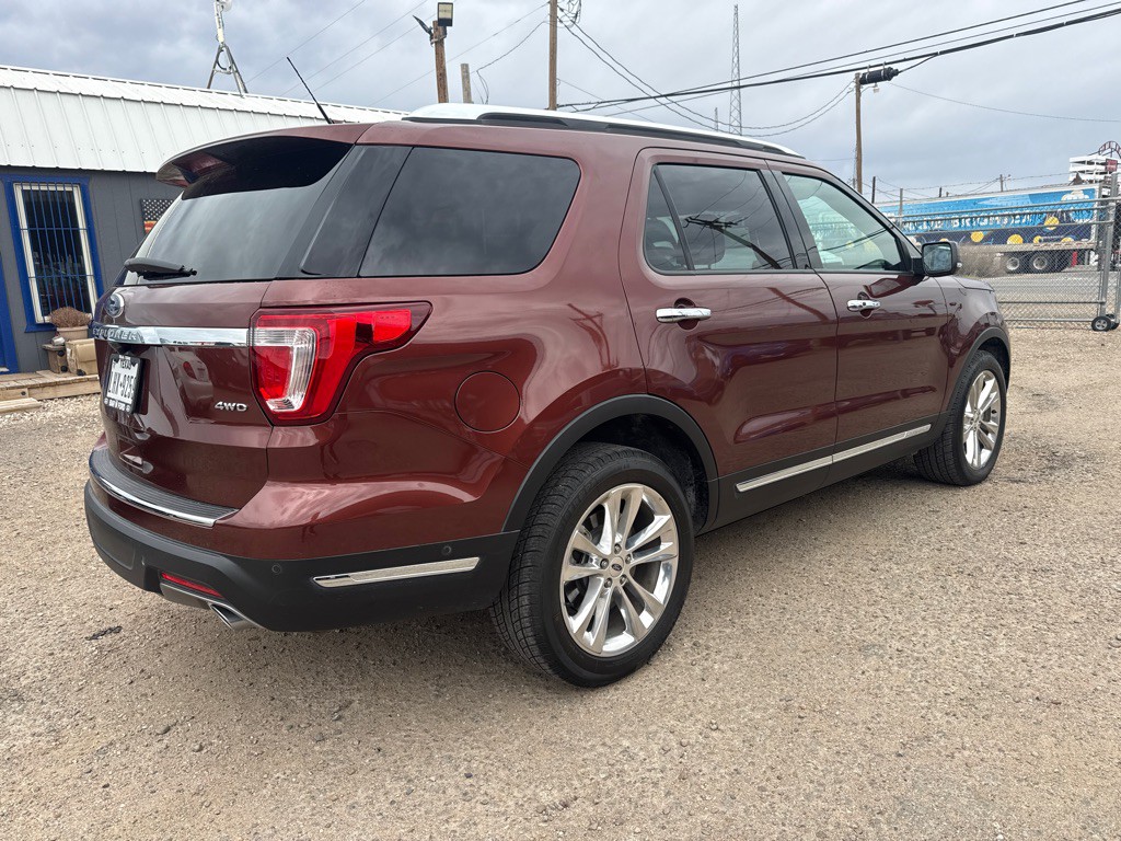 2018 Ford Explorer Image 11