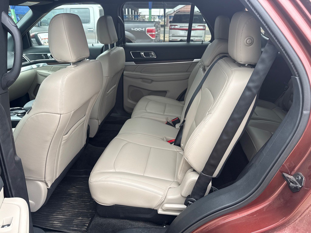 2018 Ford Explorer Image 21