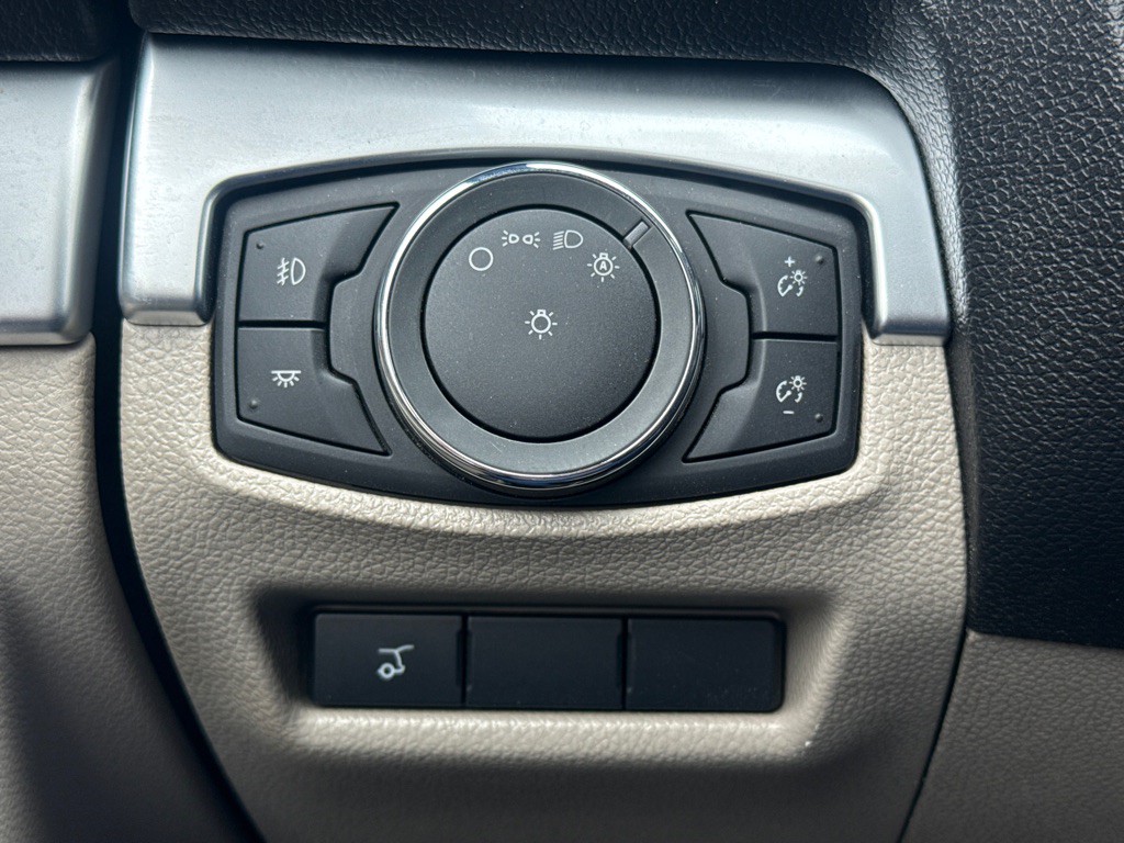 2018 Ford Explorer Image 27