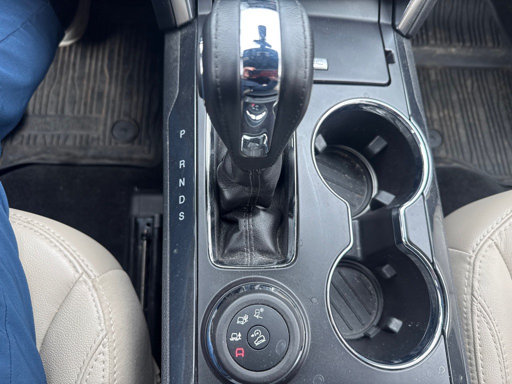 2018 Ford Explorer Image 34