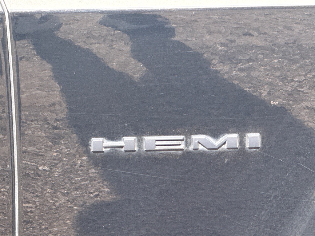 2020 Dodge Challenger Image 9