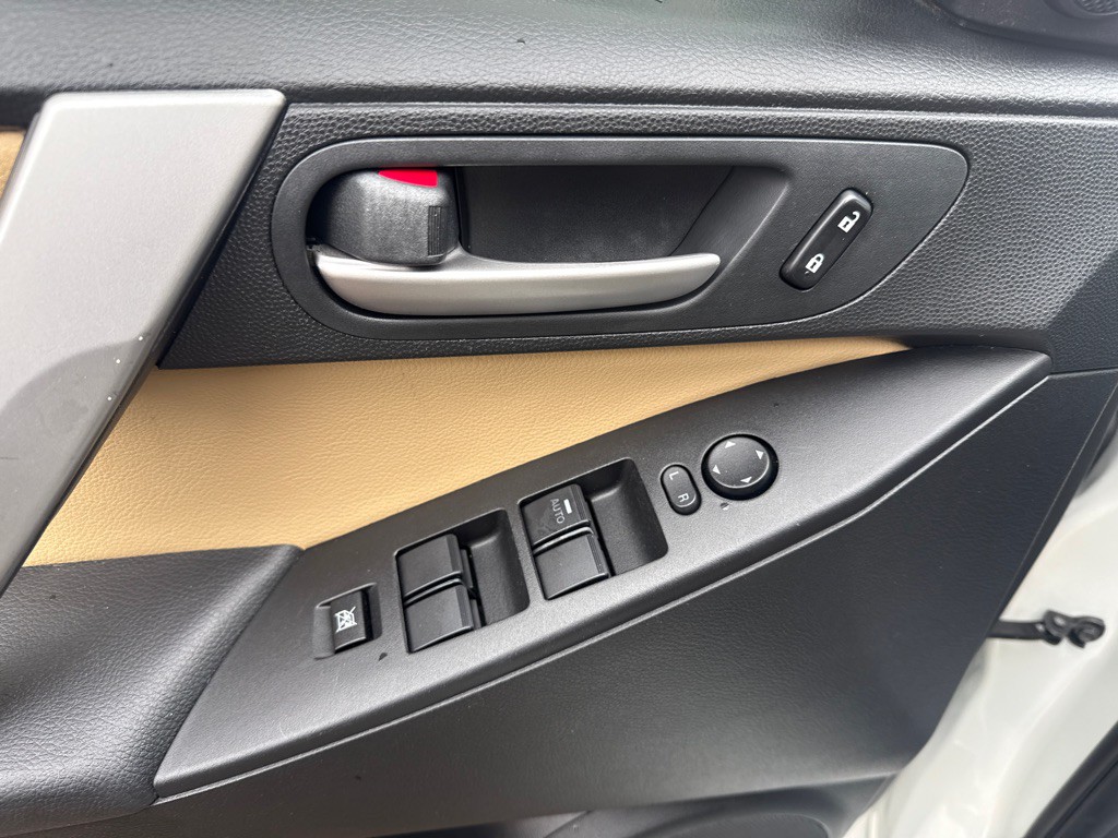 2013 Mazda Mazda3 Image 11