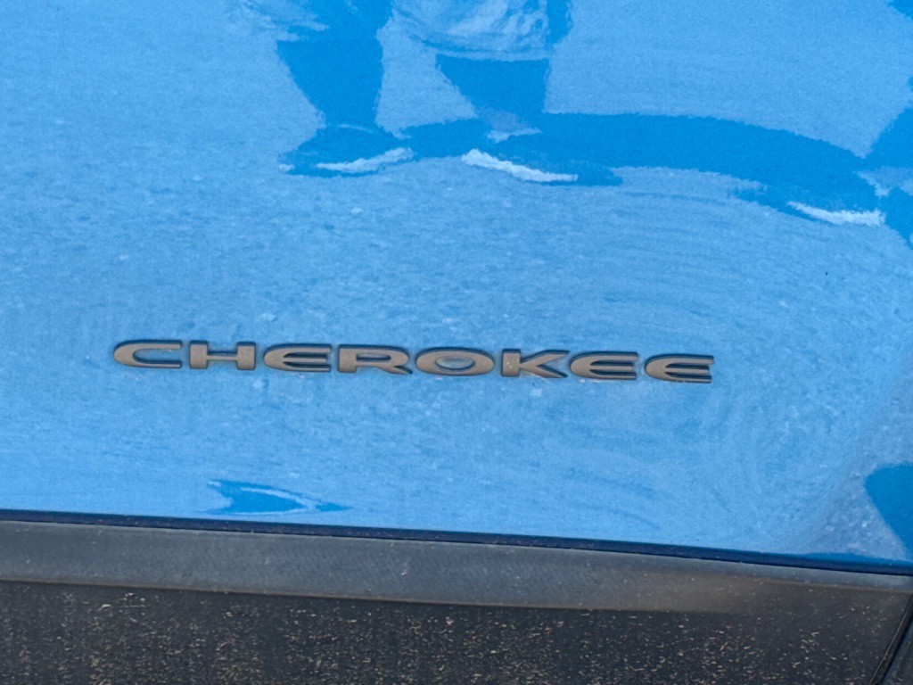 2017 Jeep Cherokee Image 6