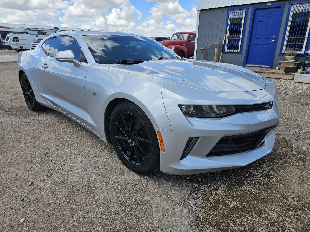 2017 Chevrolet Camaro Image 3