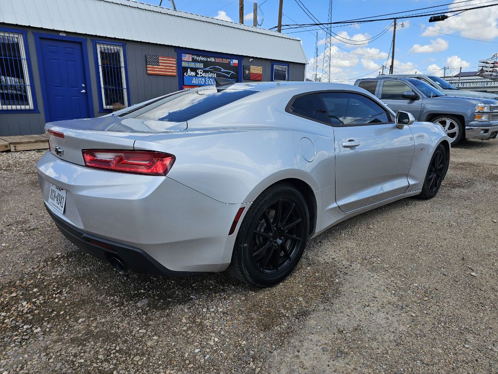 2017 Chevrolet Camaro Image 5