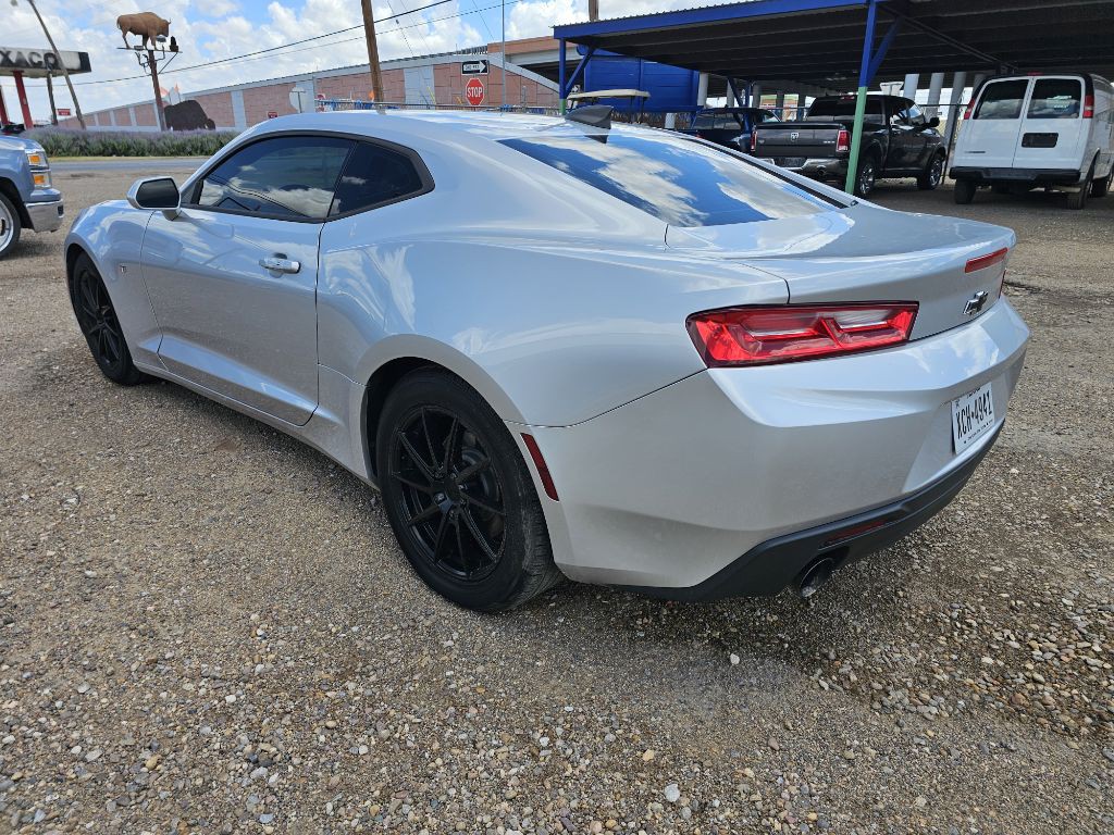 2017 Chevrolet Camaro Image 7