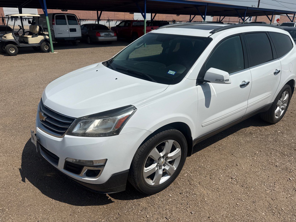 2017 Chevrolet Traverse Image 2