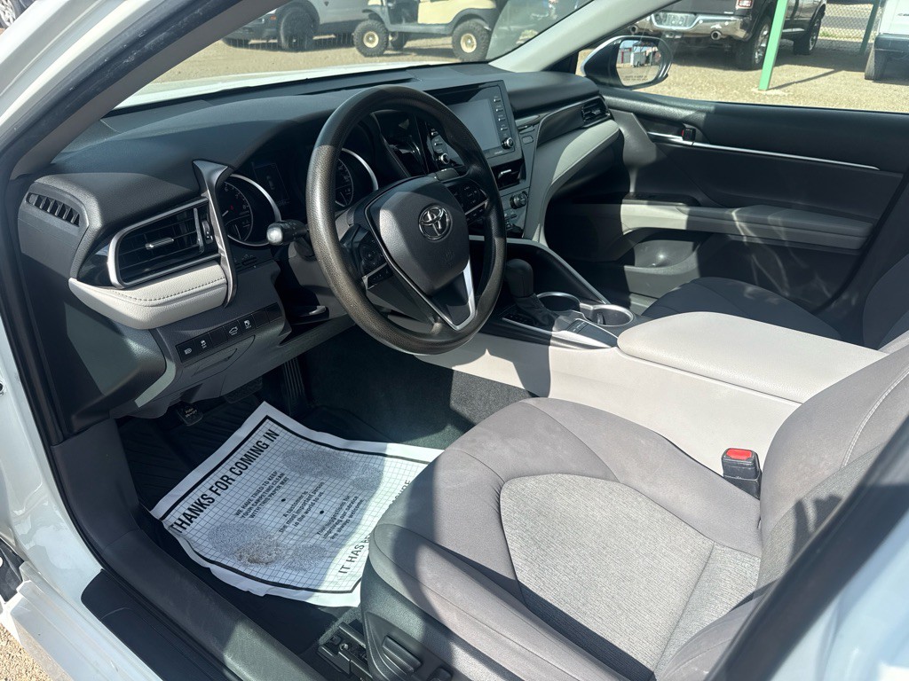 2022 Toyota Camry Image 16