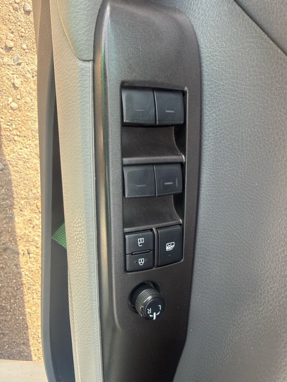 2022 Toyota Camry Image 17