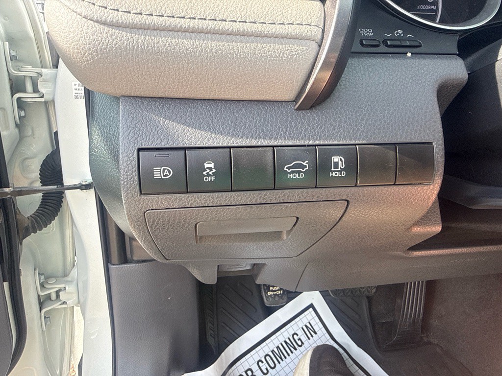 2022 Toyota Camry Image 23