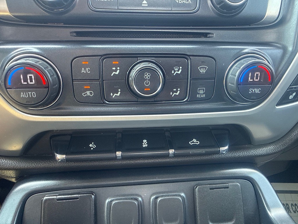 2018 GMC Sierra Image 32