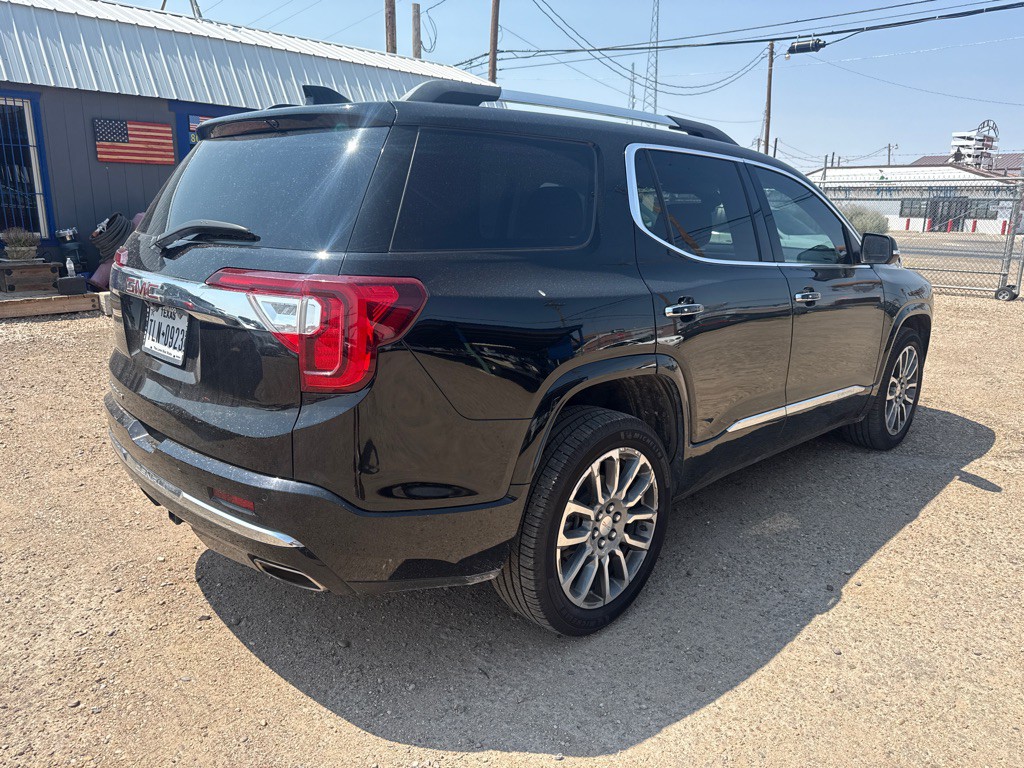 2021 GMC Acadia Image 10