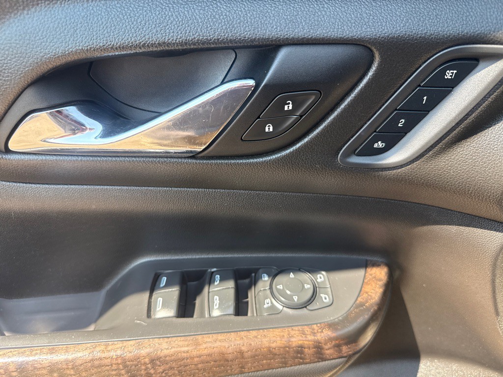 2021 GMC Acadia Image 17