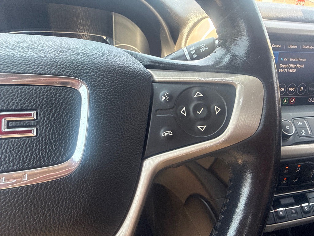 2021 GMC Acadia Image 24