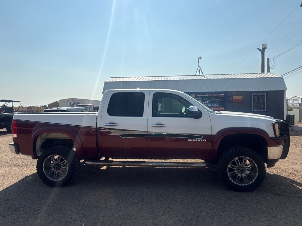 2011 GMC Sierra Image 8