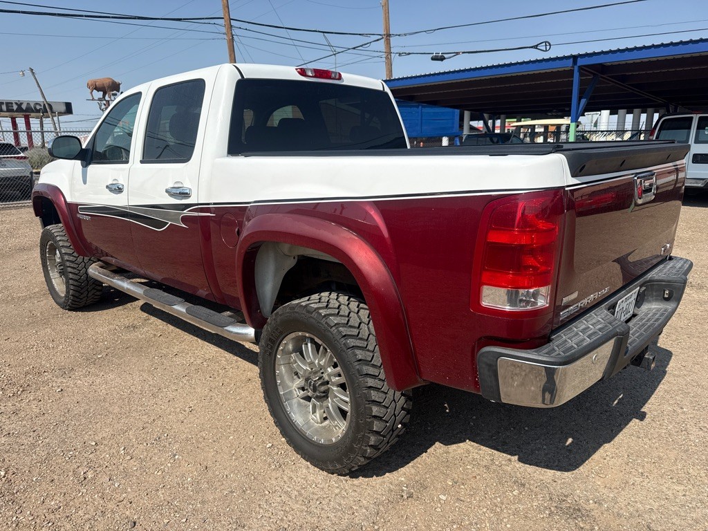 2011 GMC Sierra Image 17