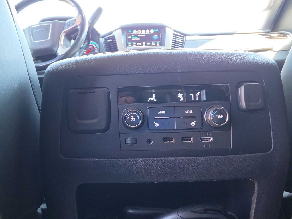 2019 GMC Yukon Image 30