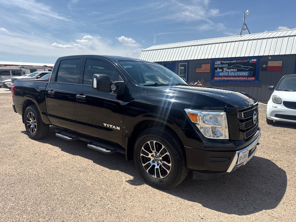 2022 Nissan Titan Image 5