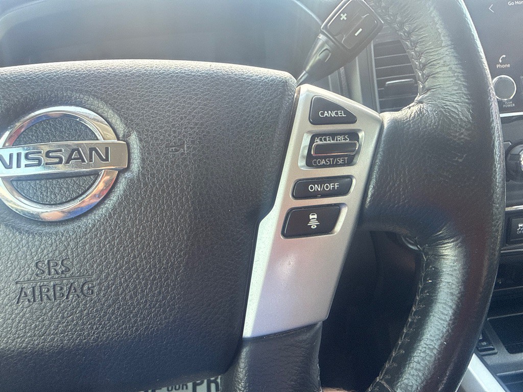 2022 Nissan Titan Image 22
