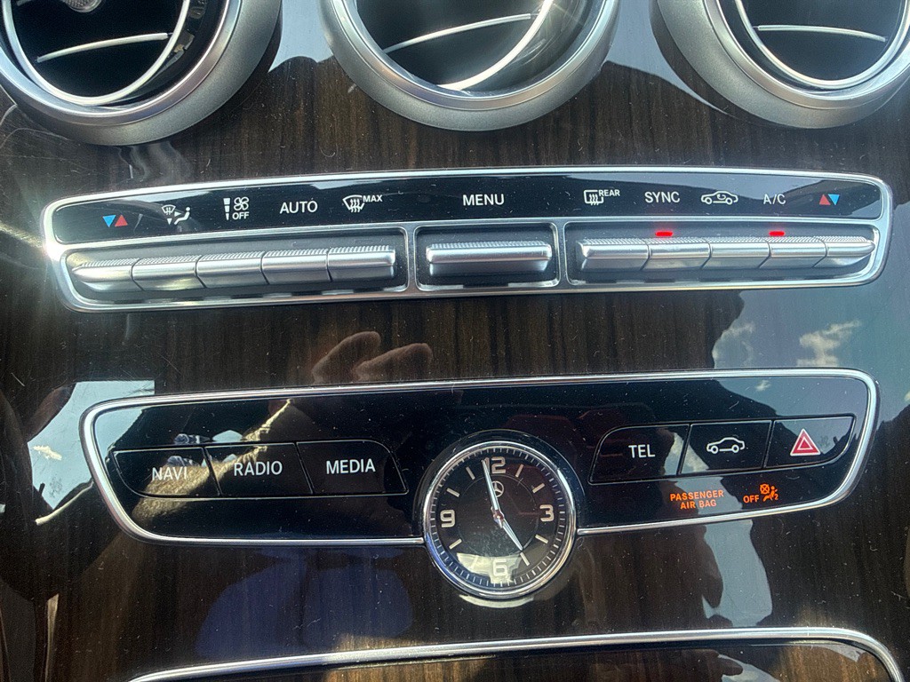 2020 Mercedes-Benz C-Class Image 40