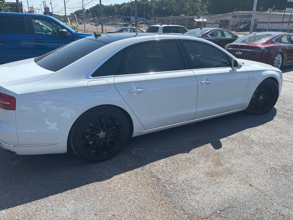 2015 Audi A8 Image 4