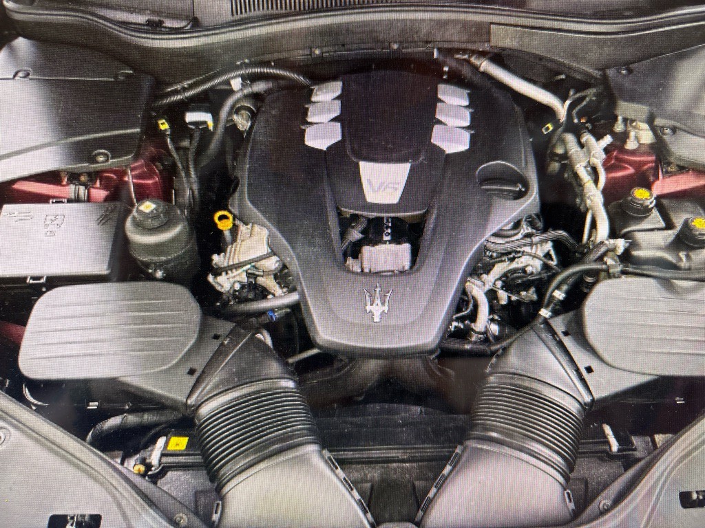 2017 Maserati Levante Image 11
