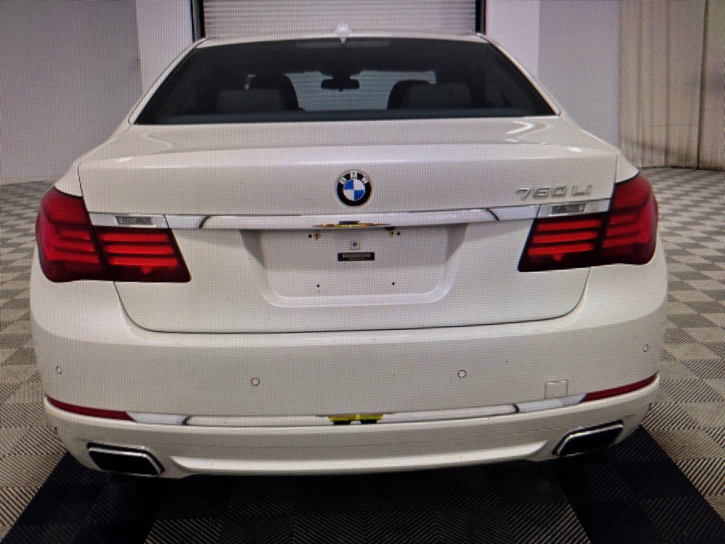 2014 BMW 7 Series Image 6