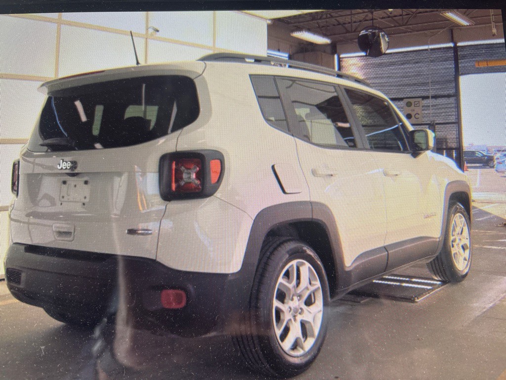 2018 Jeep Renegade Image 2