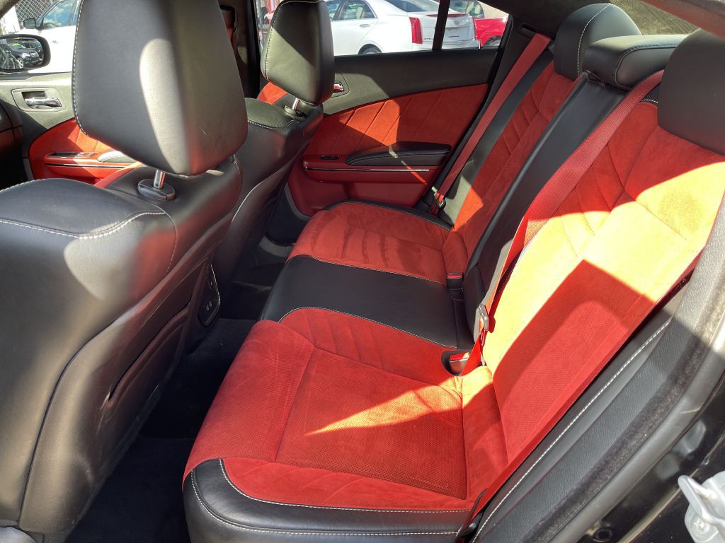 2015 Dodge Charger Image 9