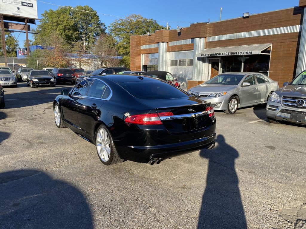 2011 Jaguar XF Image 2