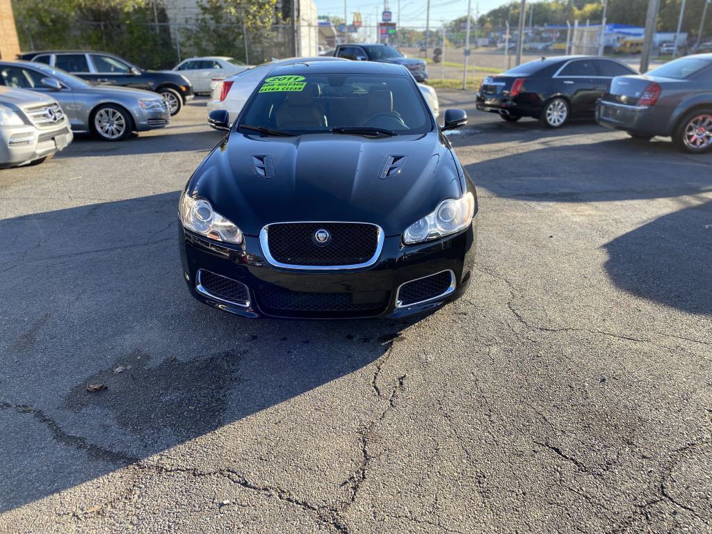 2011 Jaguar XF Image 6