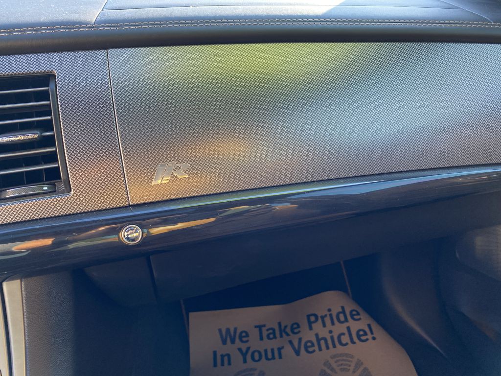 2011 Jaguar XF Image 18