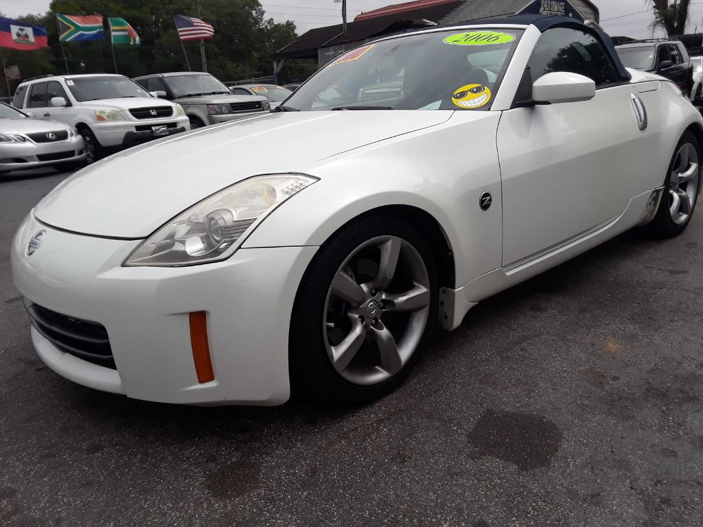 2006 Nissan 350Z Image 1