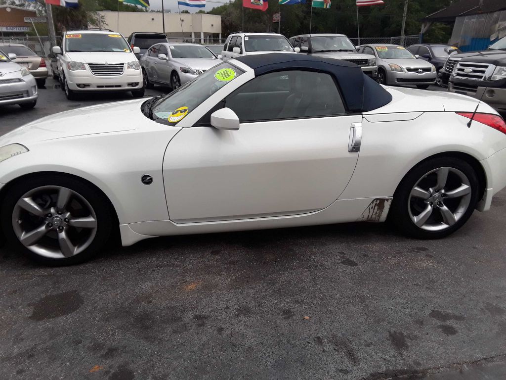 2006 Nissan 350Z Image 3