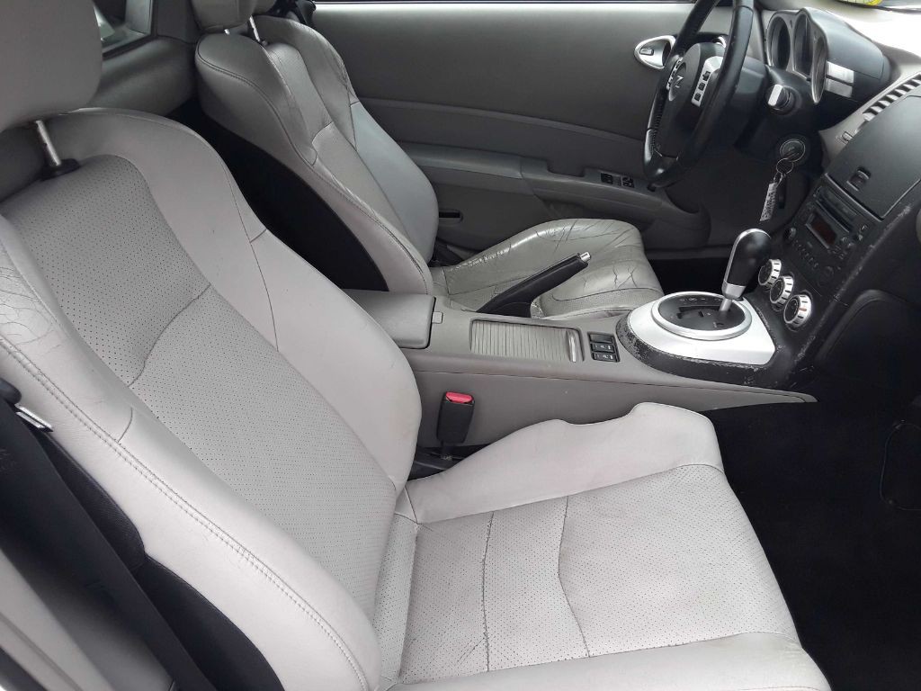 2006 Nissan 350Z Image 9
