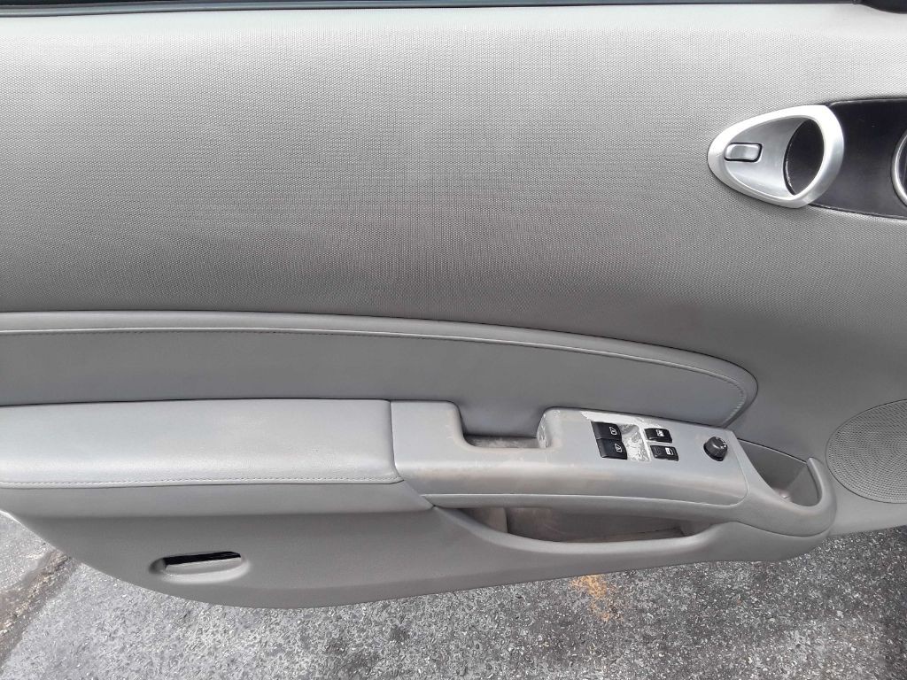 2006 Nissan 350Z Image 14