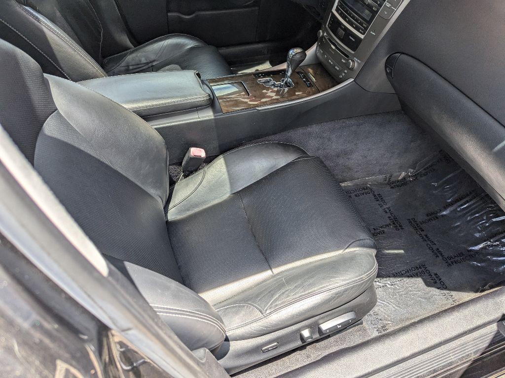 2009 Lexus IS Image 15