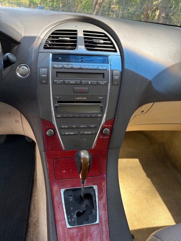 2009 Lexus ES Image 9
