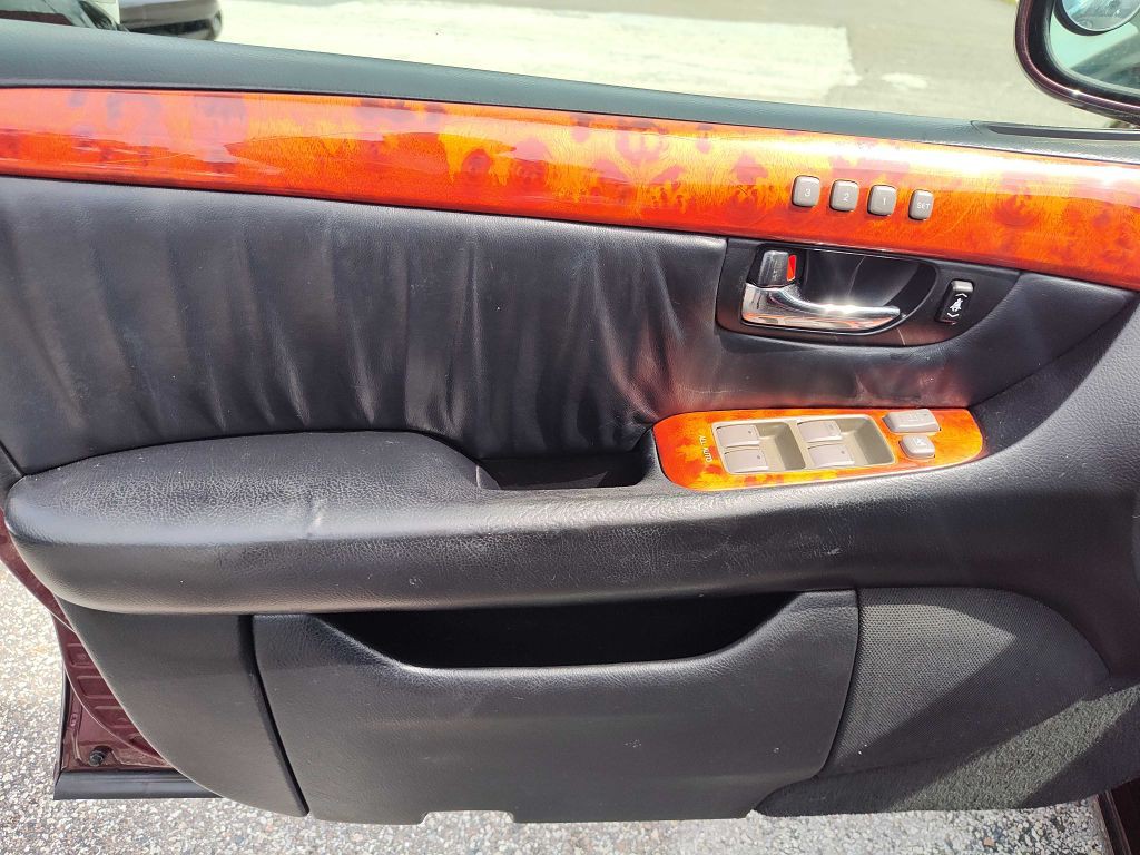 2006 Lexus LS Image 6