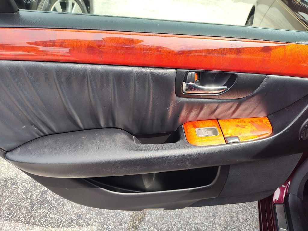 2006 Lexus LS Image 15