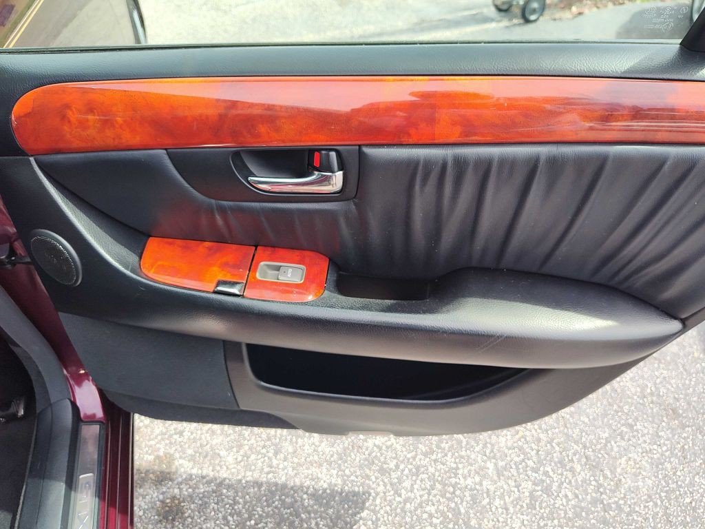 2006 Lexus LS Image 24