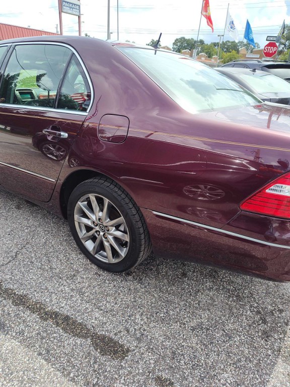 2006 Lexus LS Image 2