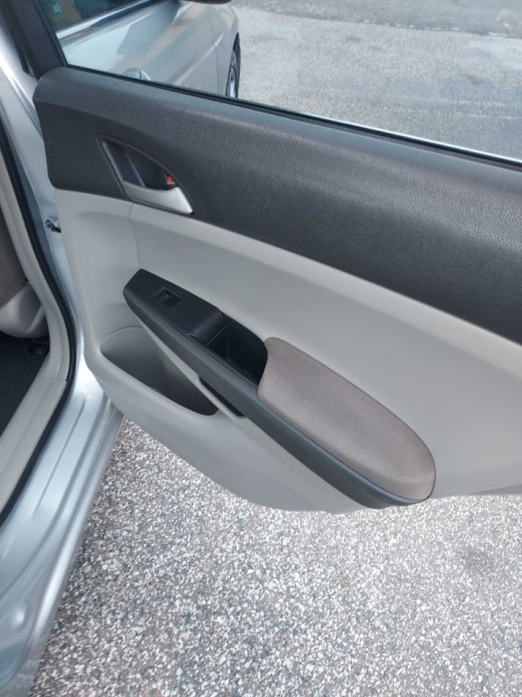 2009 Honda Accord Image 24