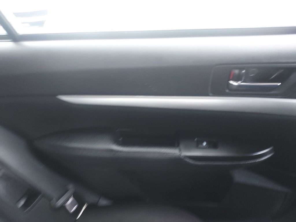2014 Subaru Outback Image 18