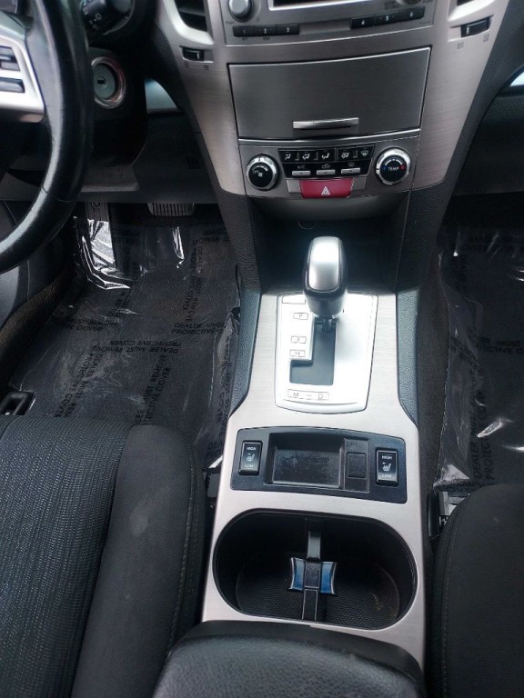 2014 Subaru Outback Image 41