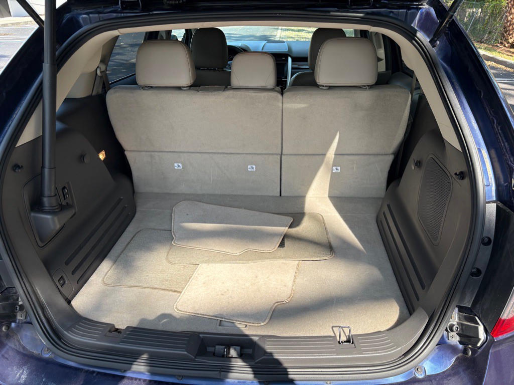 2011 Ford Edge Image 13